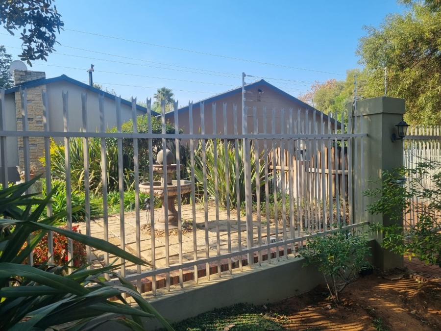 5 Bedroom Property for Sale in Universitas Free State